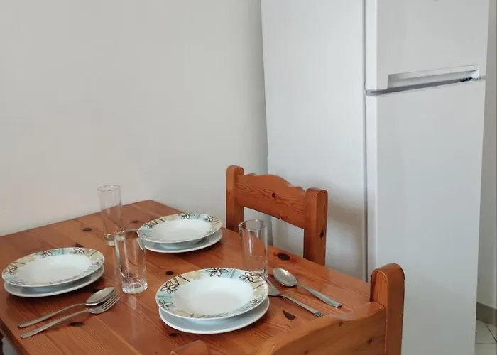 Nikos 2 *